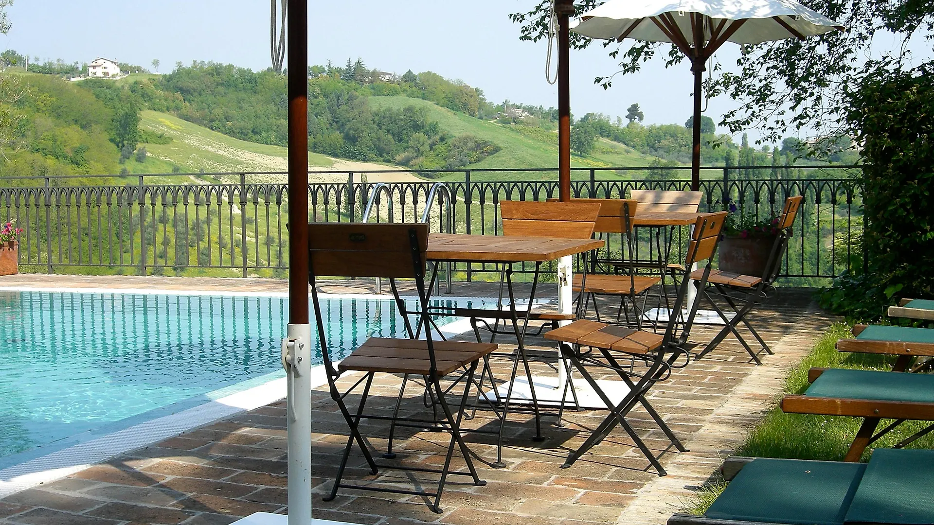 Castello Di Montegridolfo Spa Resort