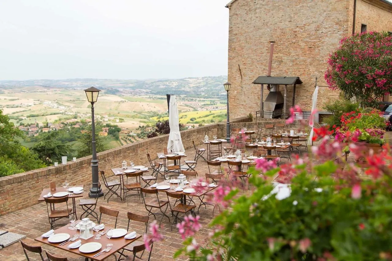 Castello Di Montegridolfo Spa Resort 4*,